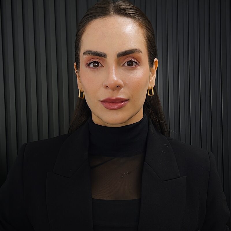 Dra. Mirelly Brito