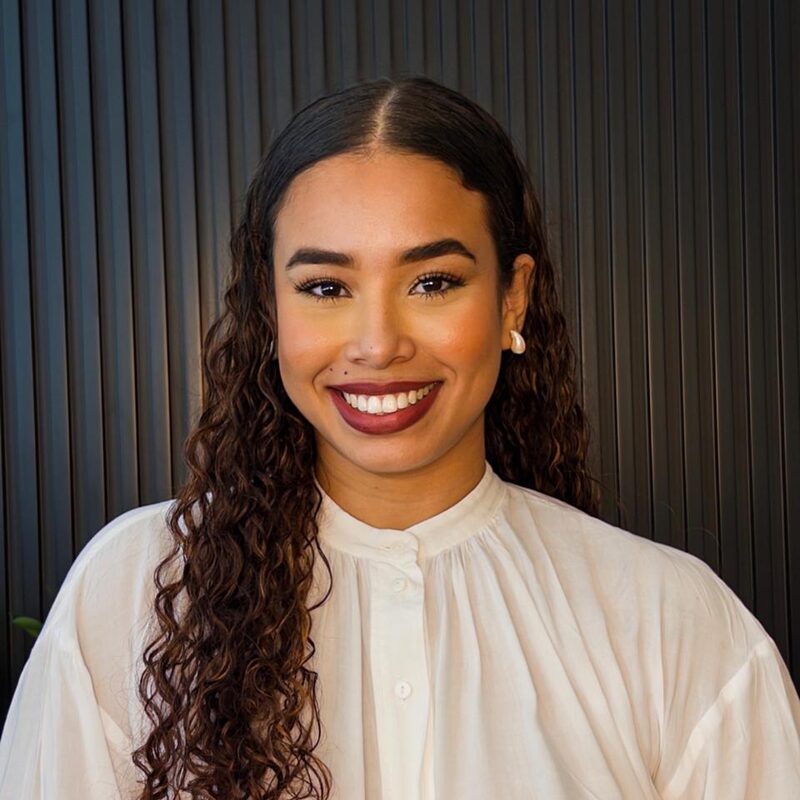 Dra. Mayra Gonçalves